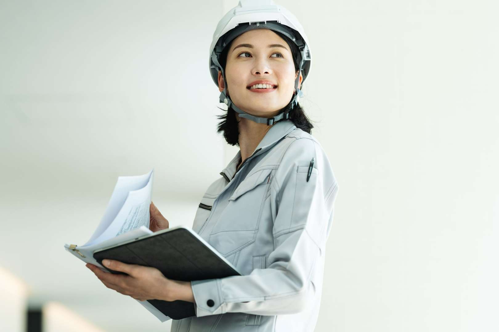 施工管理の女性が増えている？きついと思う点、女性に向いている理由を解説